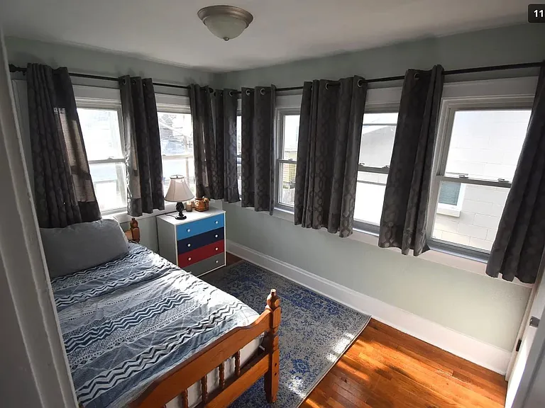 2475 Indianola Ave — Photo 11