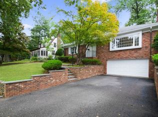 85 Park Ave, Verona, NJ 07044