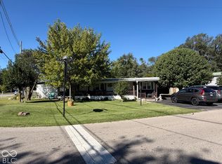 916 S Pleasant St, Edinburgh, IN 46124