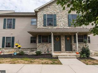 59 Midway Farms Ln, Lancaster, PA 17602