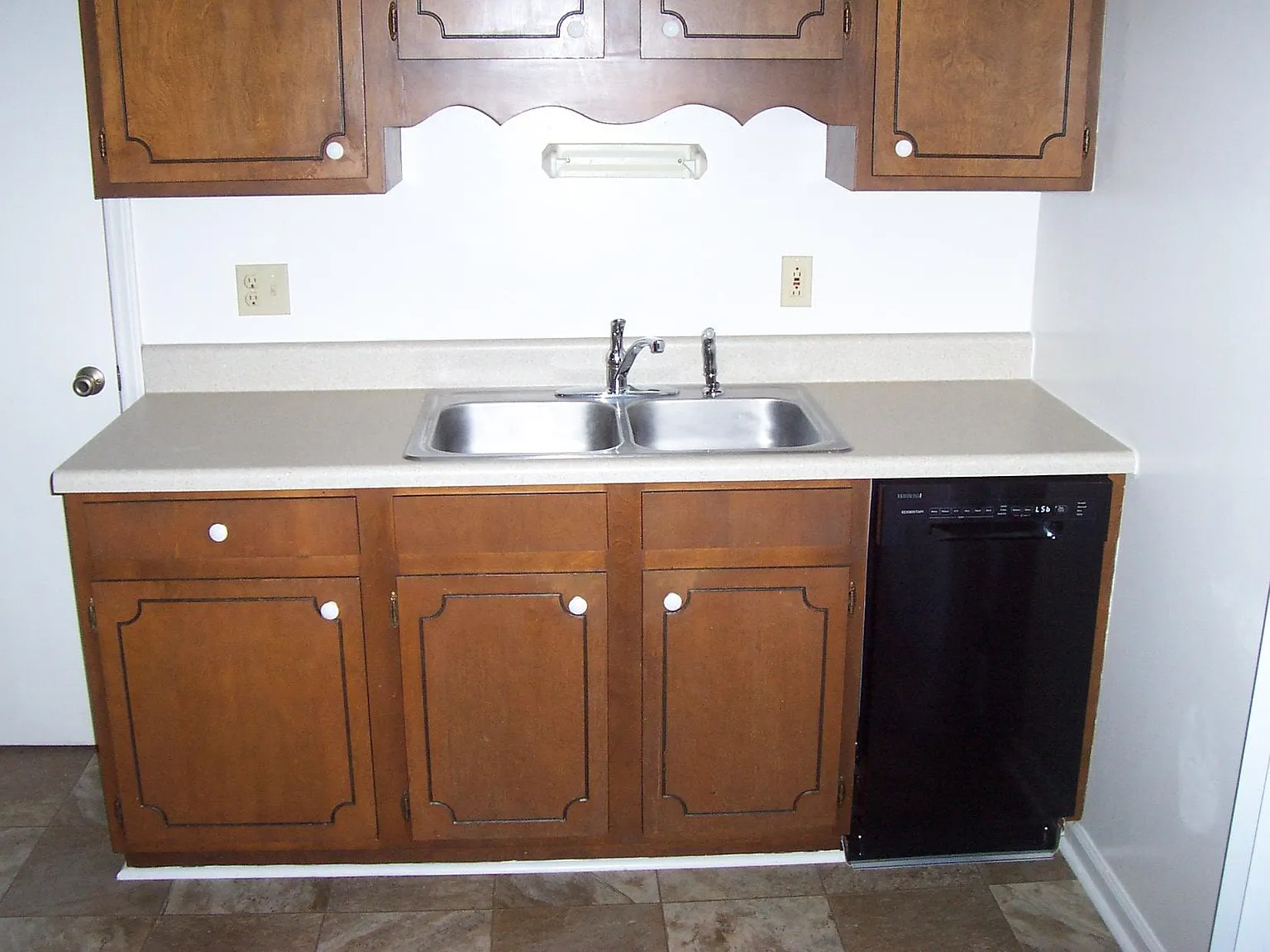 2 bed, 784 sqft, $1,095 — Photo 3