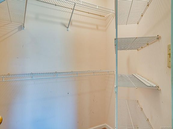 5th image of 5931 Carmel Dr