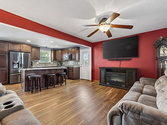 4th image of 320 Northridge Dr