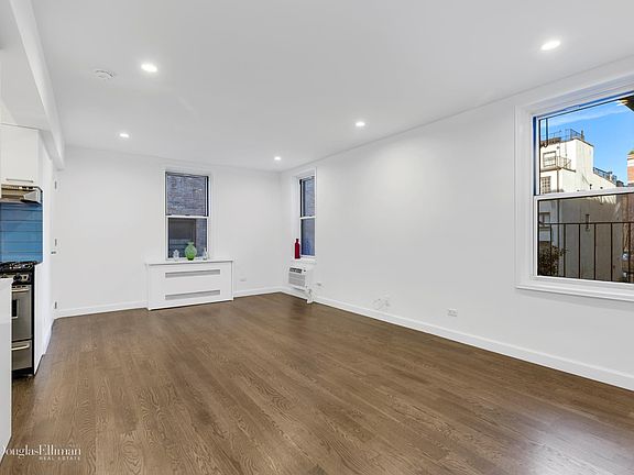 2nd image of 350 Bleecker St APT 2T