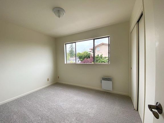 5th image of 1935 43rd Ave E