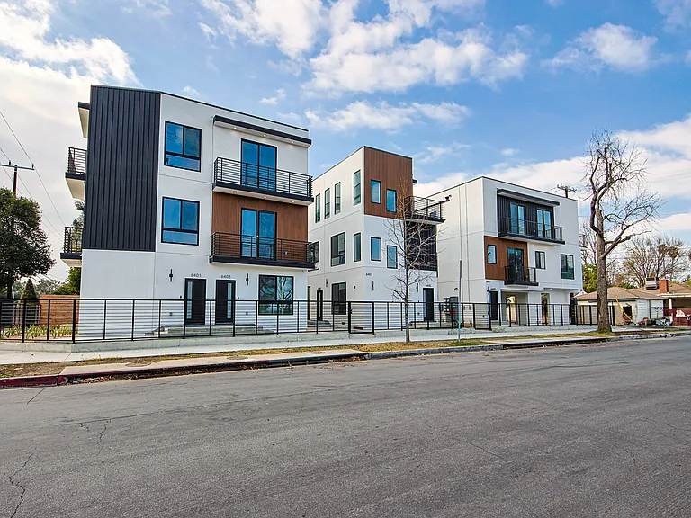 6401 1/2 Odessa Ave — Photo 1
