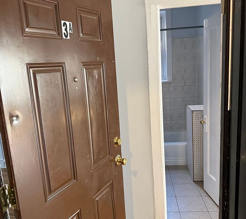 1st image of 6619 S Greenwood Ave APT 3A