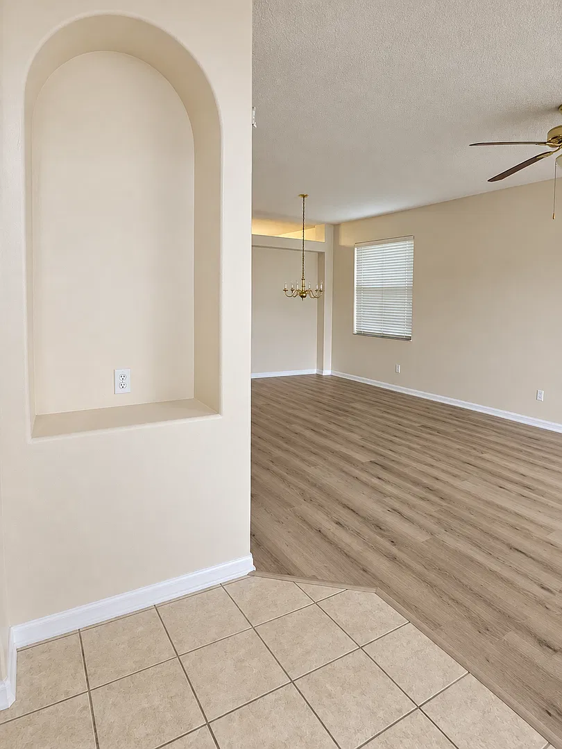 Eastwood Home - Gated neighborhood — Photo 4