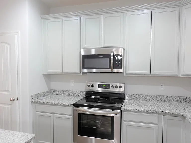 124 Creekland Way — Photo 16