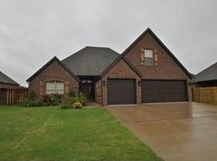 3909 SW Stonefield St, Bentonville, AR 72713