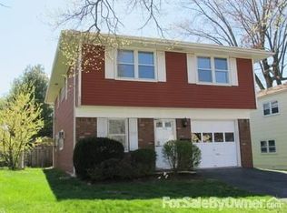196 Phelps Ave, Bergenfield, NJ 07621