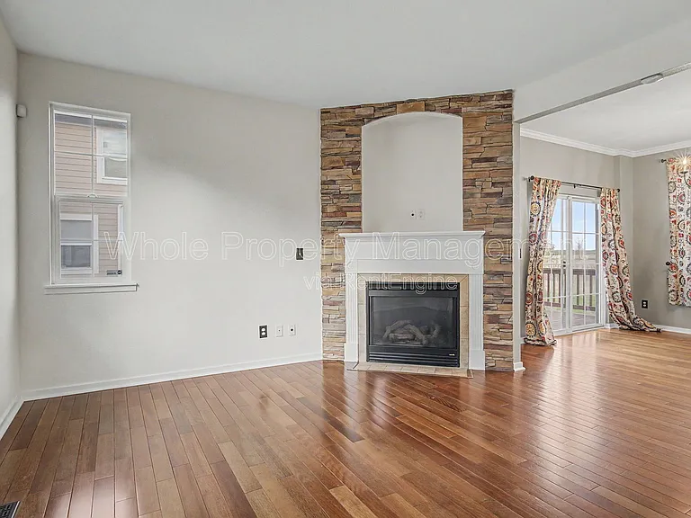 3884 Red Deer Trl — Photo 5