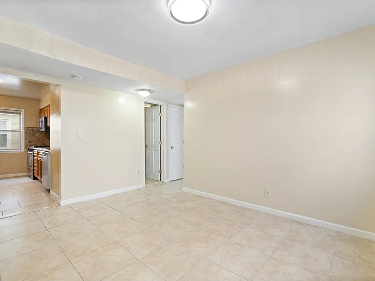 36 Crossgate Rd #1 — Photo 11