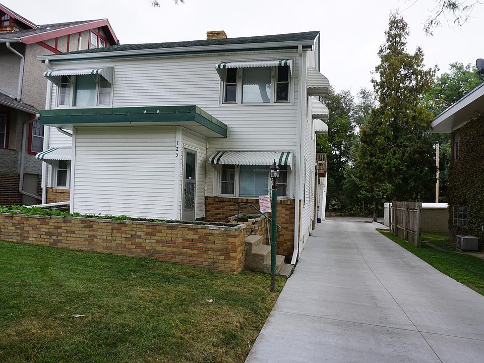 125 N 38th St Omaha, NE (entrance to apt C is in rear)