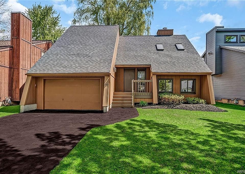 1st image of 262 Brockmoore Dr