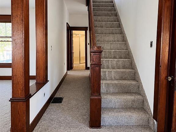 2nd image of 123 Washington Ave