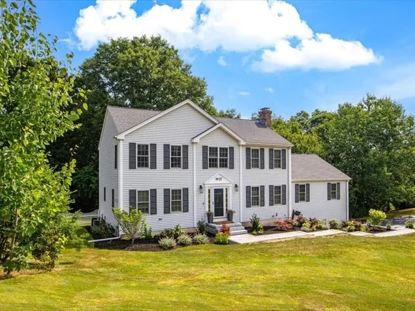 27 Domenic St, Millville, MA 01529