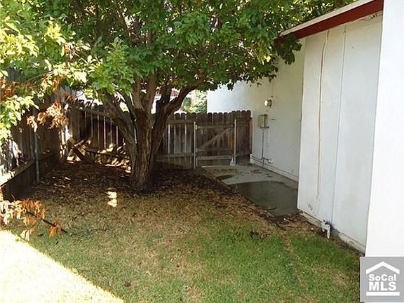 3rd image of 15349 Pine Ave