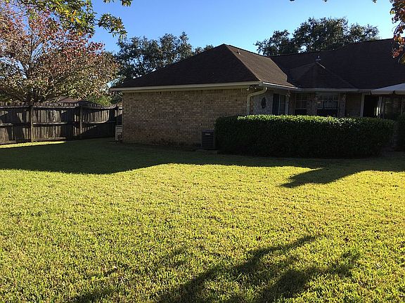 4th image of 2760 Belle Meadow Ct