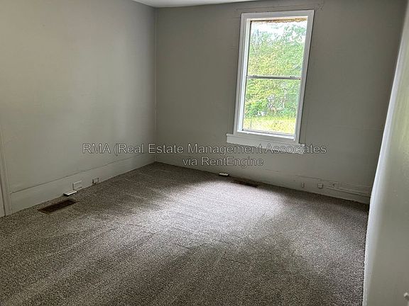 2nd image of 507 W Cherry St