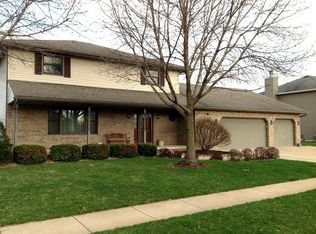 1112 Coalfield Dr, Coal City, IL 60416