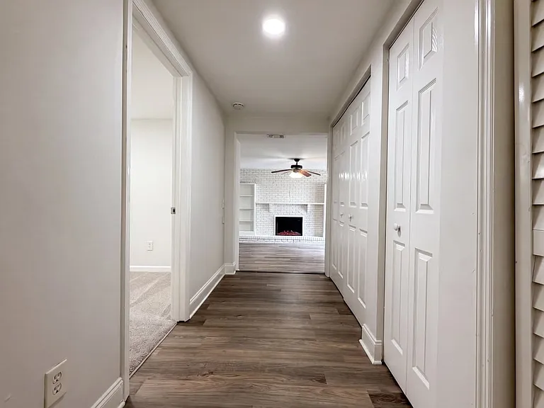 7012 Thurston Rd — Photo 6