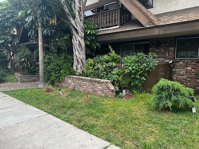 Northridge House — Photo 16