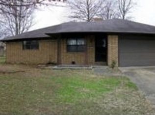 209 E Edmondson Ave, Springdale, AR 72764