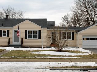 259 Ashwood Dr, Rochester, NY 14609