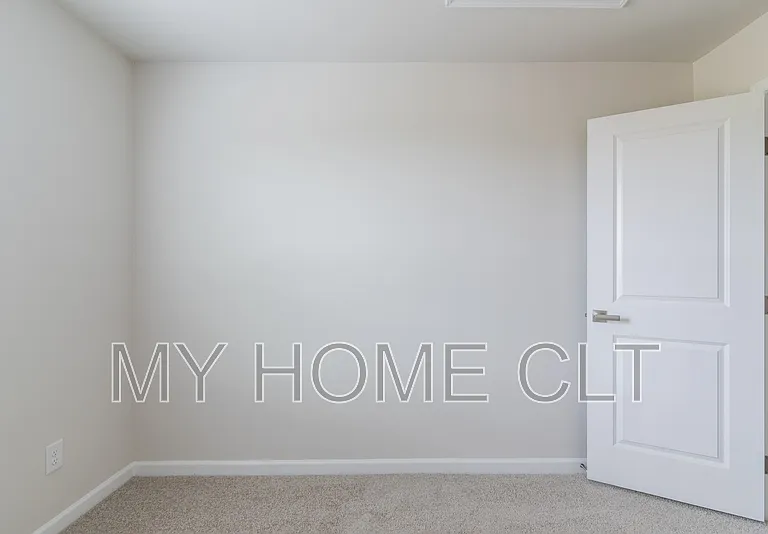 6067 Bridle Creek Dr #1 — Photo 21