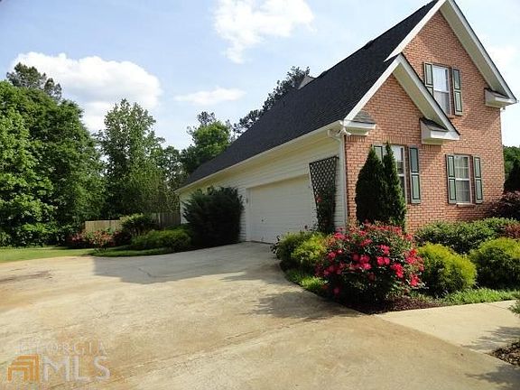 2nd image of 305 Perry Creek Dr
