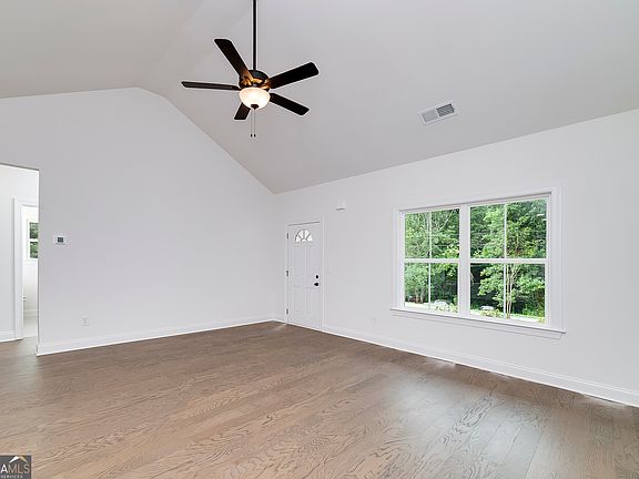 2nd image of 151 Bruce Rd