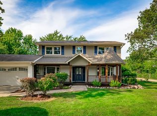 305 E Armitage Ave, Elmhurst, IL 60126