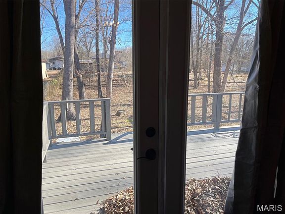5th image of 122 Whitney Ln