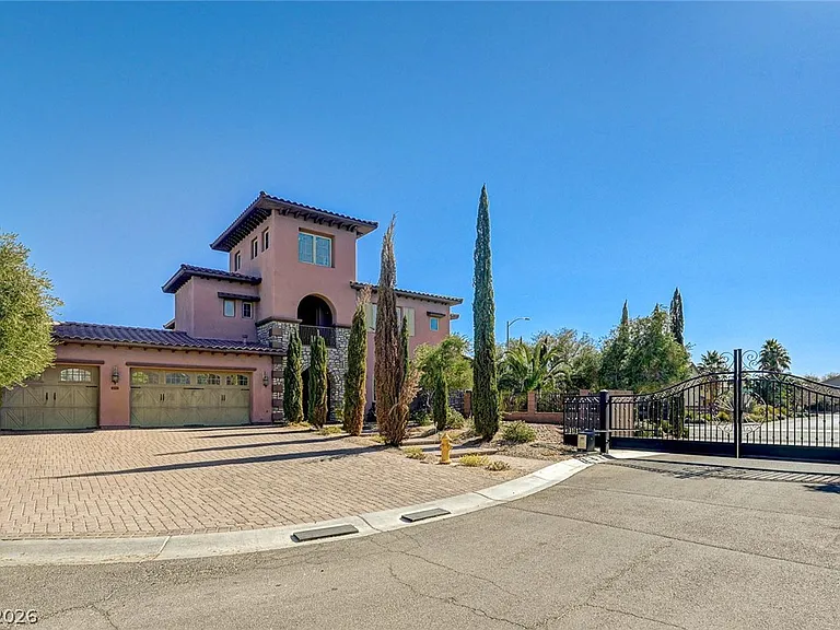 8490 Via De Bellasidra Ct — Photo 1