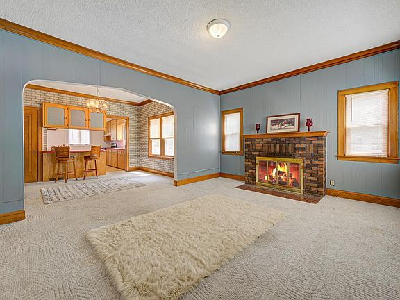 4th image of 1231 Albion Ave