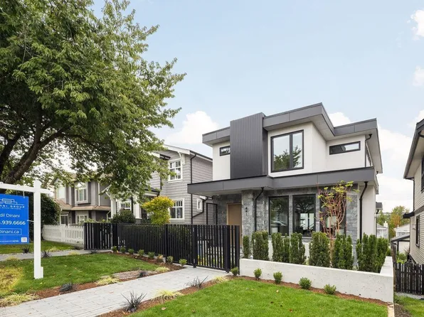 4413 Oxford St, Burnaby, BC V5C 1E6