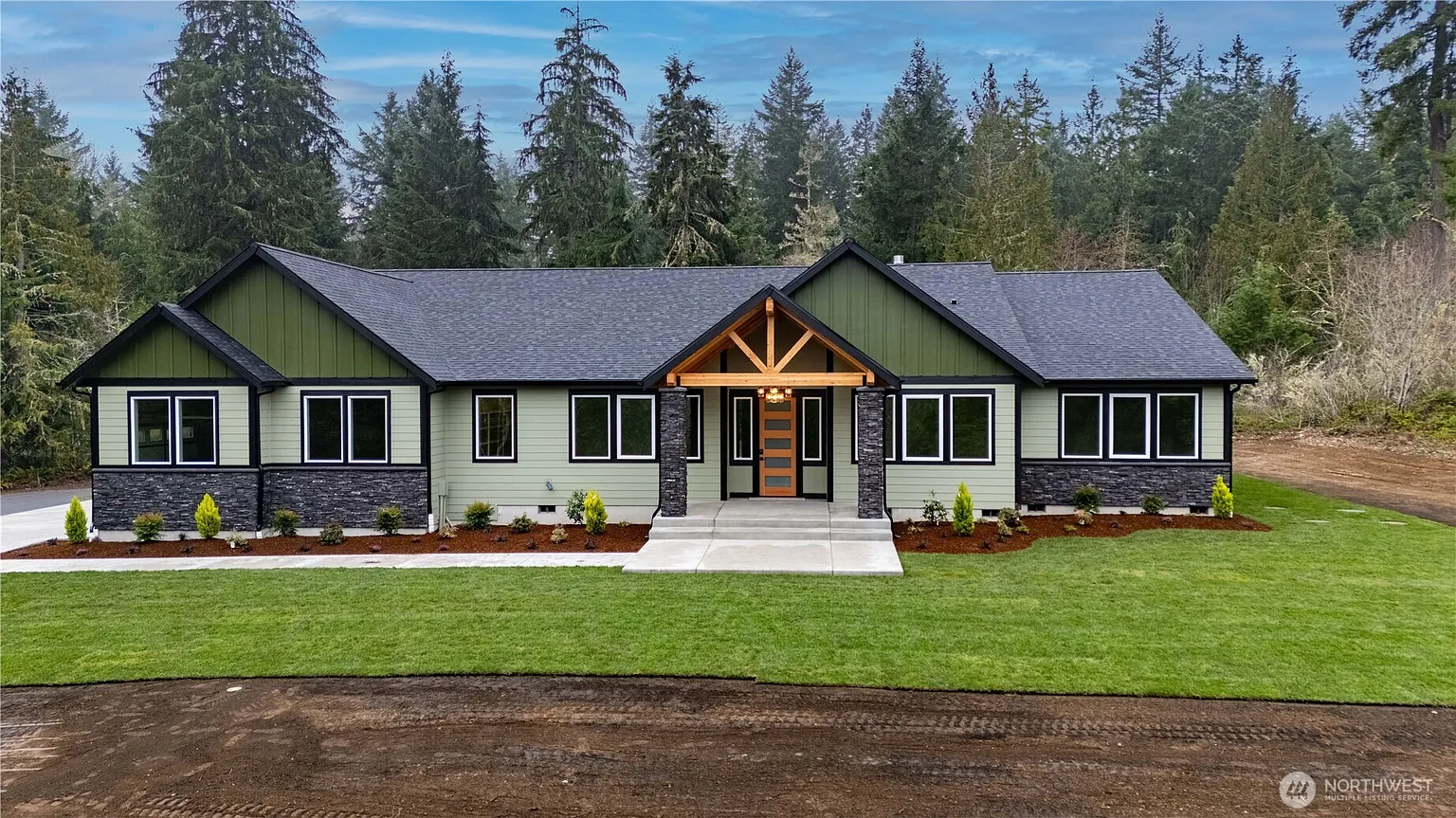 8835 80th Lane SE photo 1