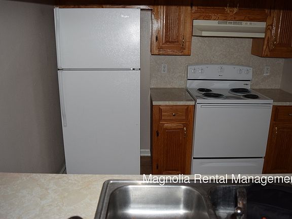 4th image of 601 Buena Vista Dr APT A