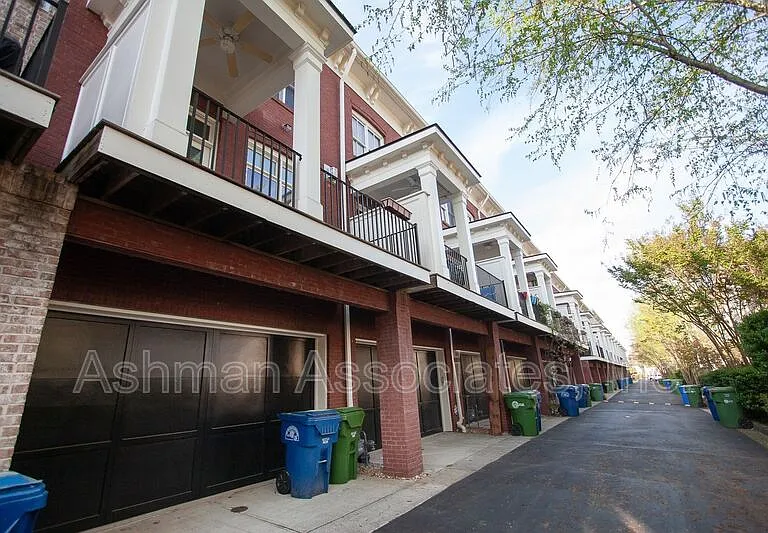 839 Inman Village Pkwy NE — Photo 3