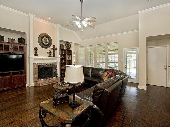5th image of 1602 Teakwood Dr