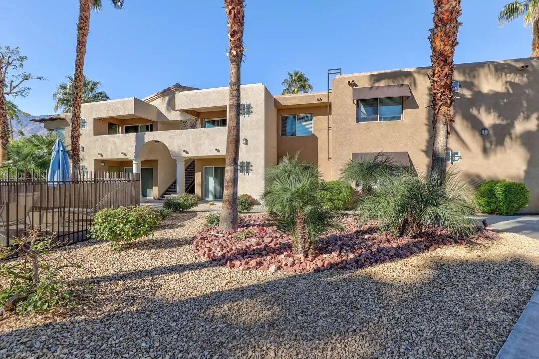 Villa Boutique Apartment Homes — Photo 4