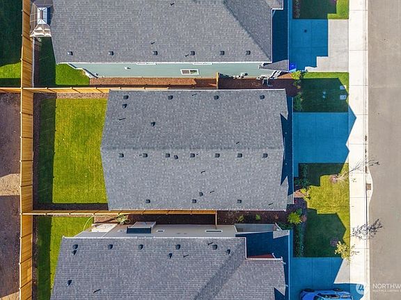 4th image of 13916 178th Street E