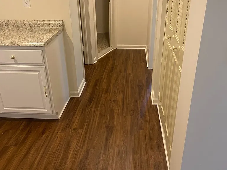 165 Pearl St — Photo 4