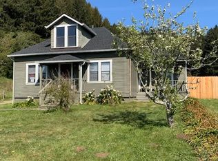 2903 Elk Valley Rd, Crescent City, CA 95531