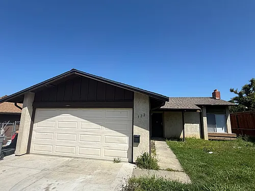 322 Pecan St Photo 1