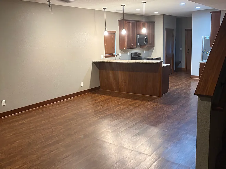 420 2nd St SW #426 — Photo 1