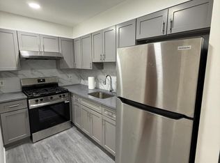 205 N 9th St #3, Philadelphia, PA 19107