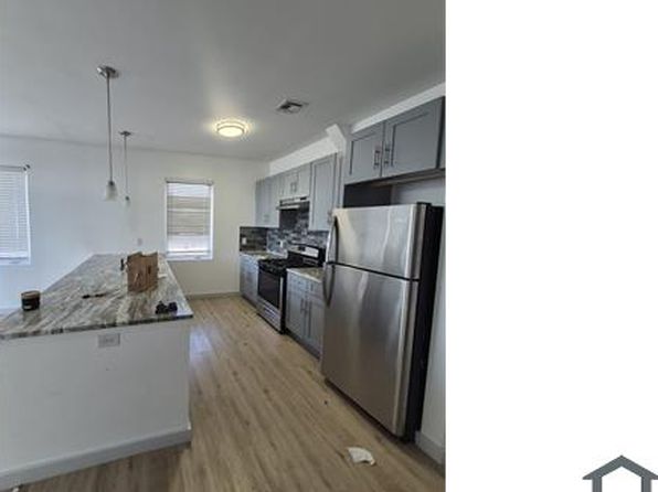 195 Lincoln Ave #303