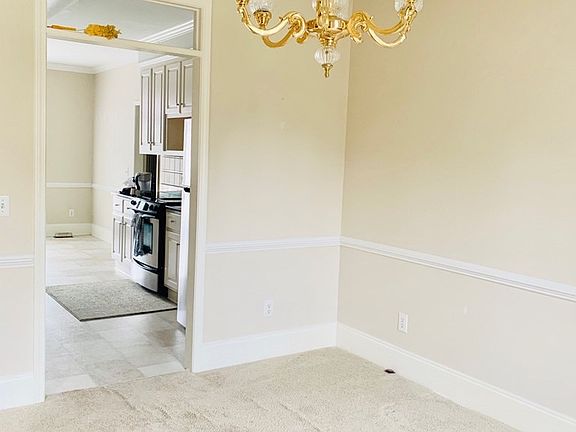 3rd image of 1 Polo Hill Ct